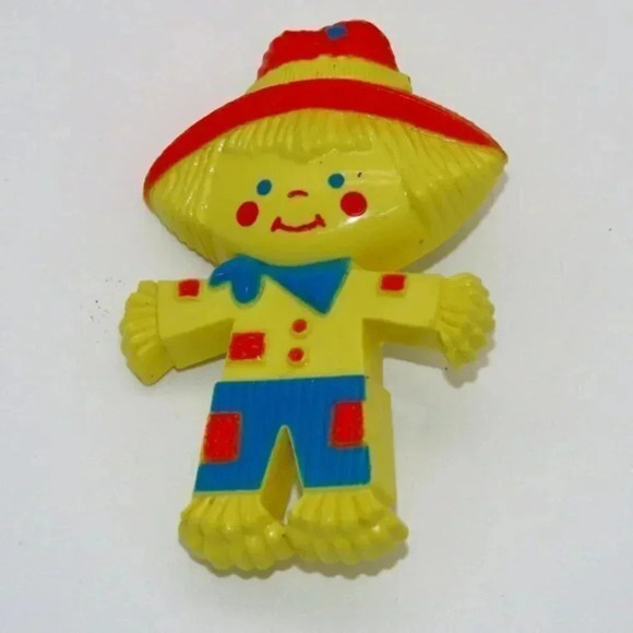 Avon Child's Peter Patches Scarecrow Pal Fragrance Pin Brooch Vintage 70s - Picture 1 of 4